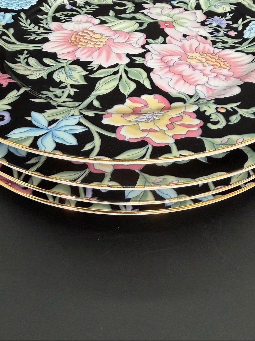 Bloomingdale’s Garden Pleasures Dinner Plates 10.25” Floral Black Gold Set of 4